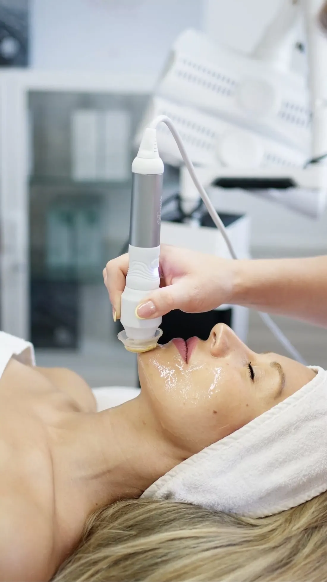 Hydrafacial